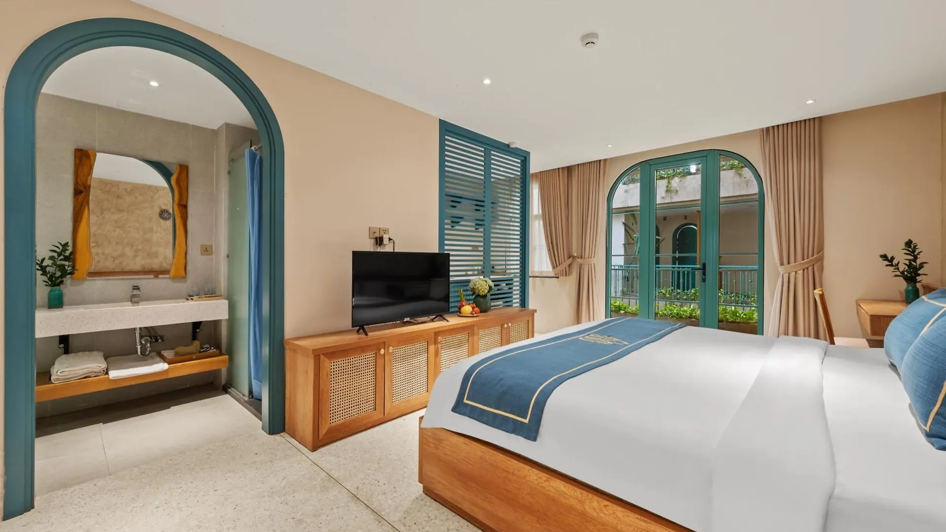 Serenity Retreat Da Nang Hotel